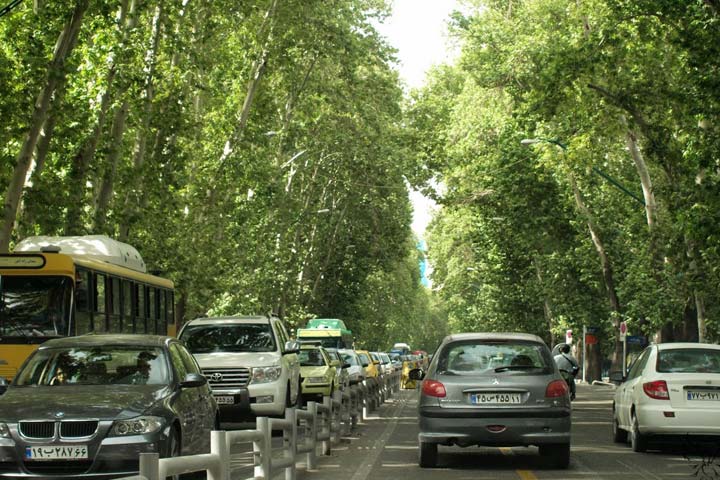 خیابان ولیعصر - تهران